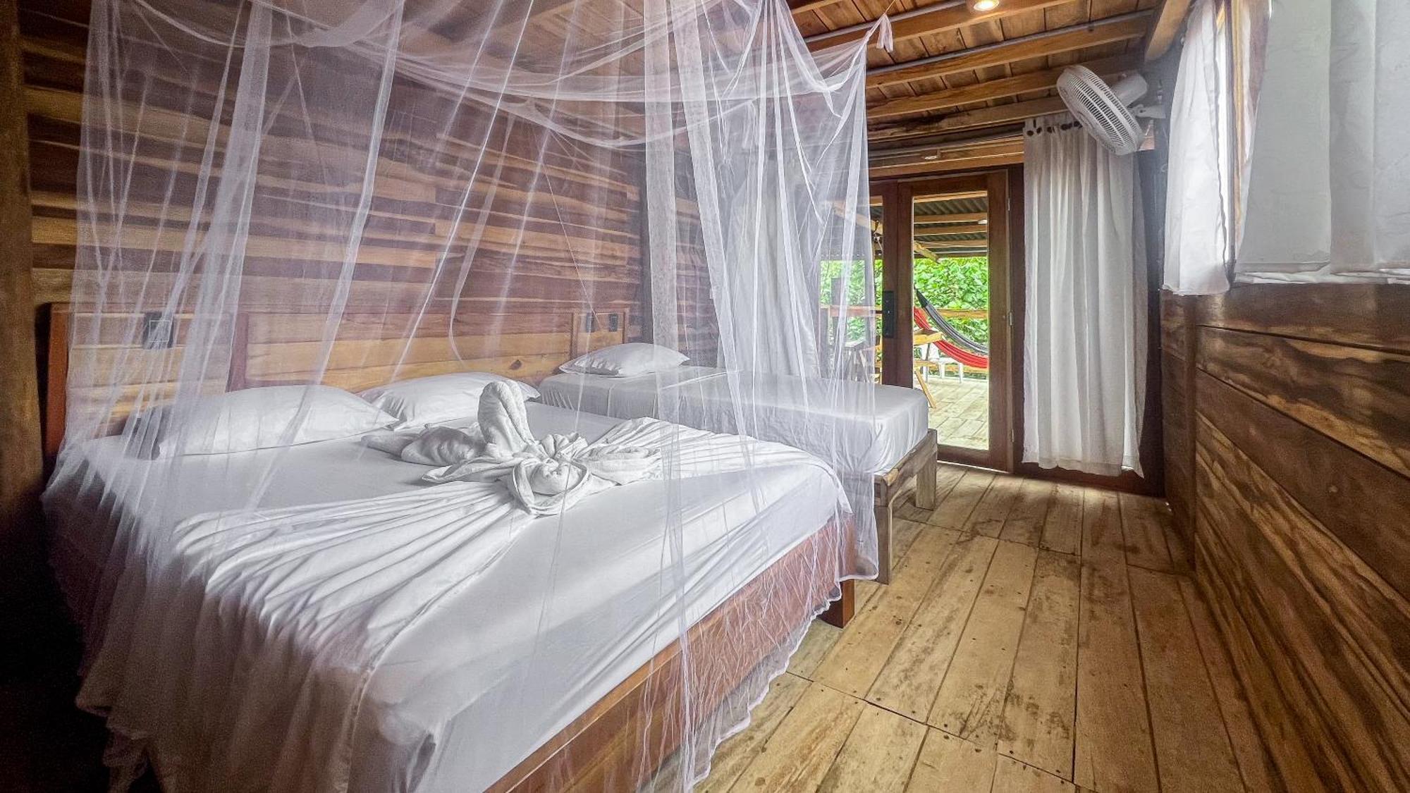 Hostal Mocambo Beach Guachaca Luaran gambar